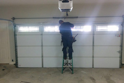 emergency garage door repair in Norwalk